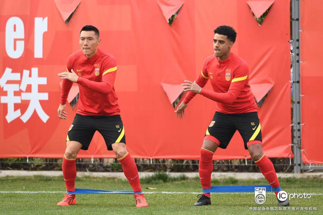 中国国家男子足球队今天开始新一期集训(5)