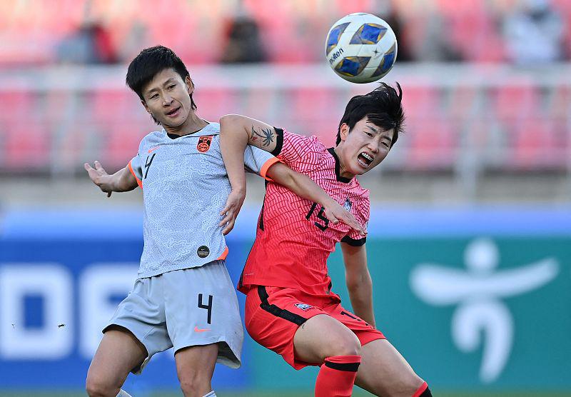 输不起！无人机欢迎中国女足，韩媒怕球迷助威影响韩国求救亚足联(2)
