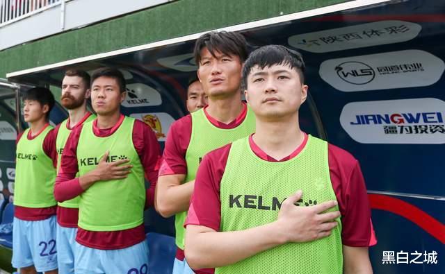 中国足球又沦为全球笑料，外媒嘲讽：刷新下限！