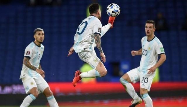 美洲杯1/4决赛——梅西策马啸西风，阿根廷汹涌火力连击厄瓜多尔