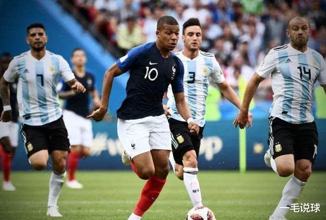 法国小将姆巴佩，有世界杯以及许多进球纪录，将来能超越梅罗吗？(3)