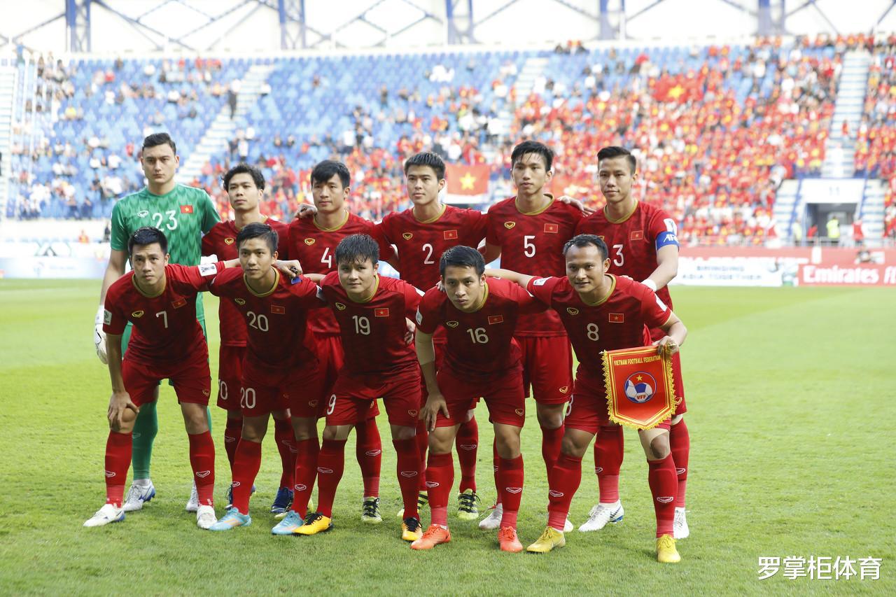 口嗨不断！越南球员视国足为B组唯一软柿子，直言中国U22接球都慌