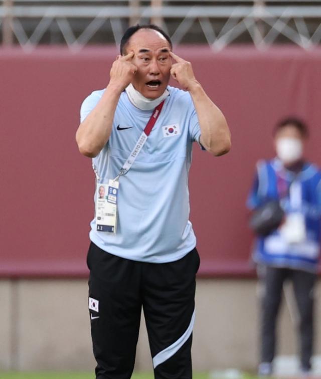 韩国国奥选帅：4中国足球旧人成热门 金鹤范还有戏