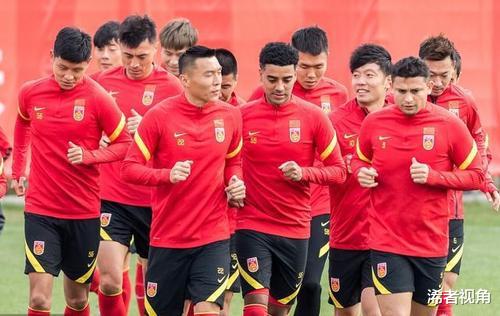反转！中国足球传来坏消息：世预赛恐迎来巨变，李铁遭重大打击