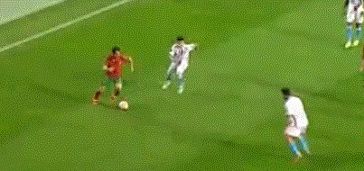 【世预赛】C罗两点射+帽子戏法 B费传射 葡萄牙5比0(1)