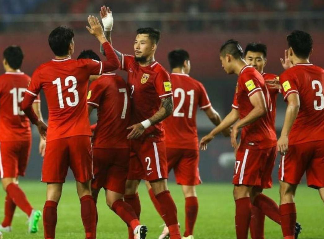 中国足球，已经沦落到需要靠3: 2险胜越南的境地，必须被淘汰了(3)