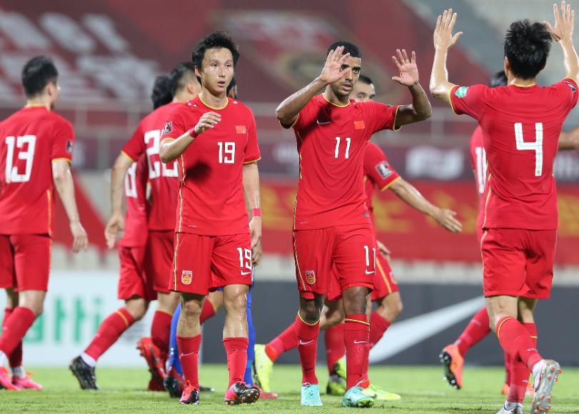 中国足球，已经沦落到需要靠3: 2险胜越南的境地，必须被淘汰了(4)