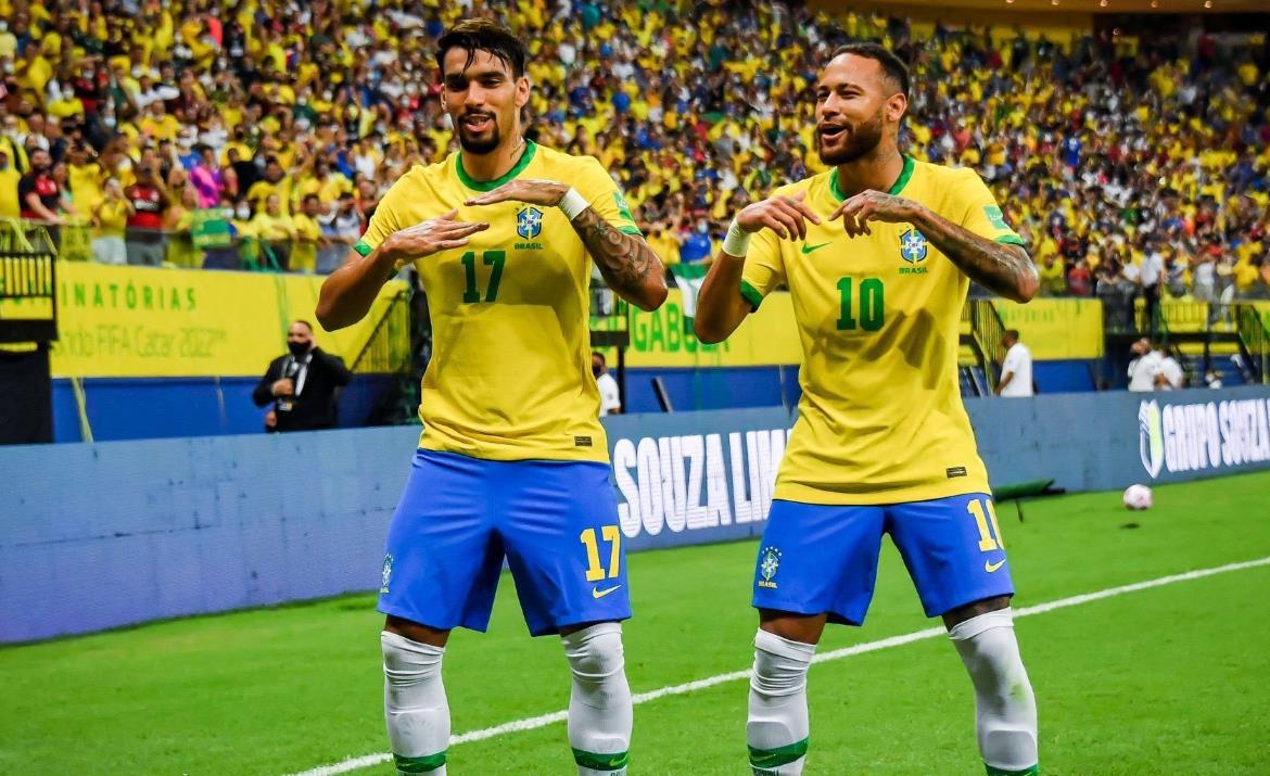 最新积分榜：内马尔率巴西4-1领跑，阿根廷队第2，乌拉圭形势不妙(4)