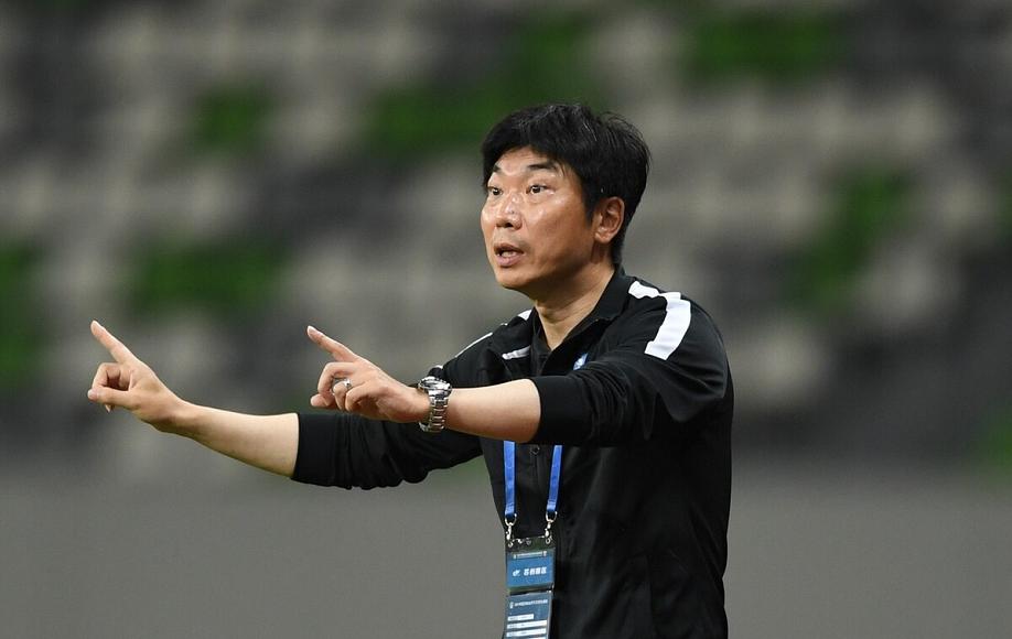 亚泰足协杯止步八强，球迷却没有责怪主帅陈洋，依然公开力挺他(3)