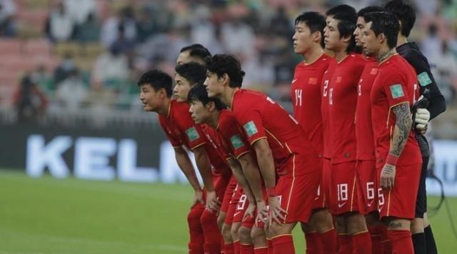 克劳琛：国足已经出现人才断档的情况，足球在中国是一项贵族运动