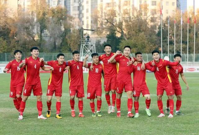 越南主帅回归备战12强赛 补充征召8名U23球员入队