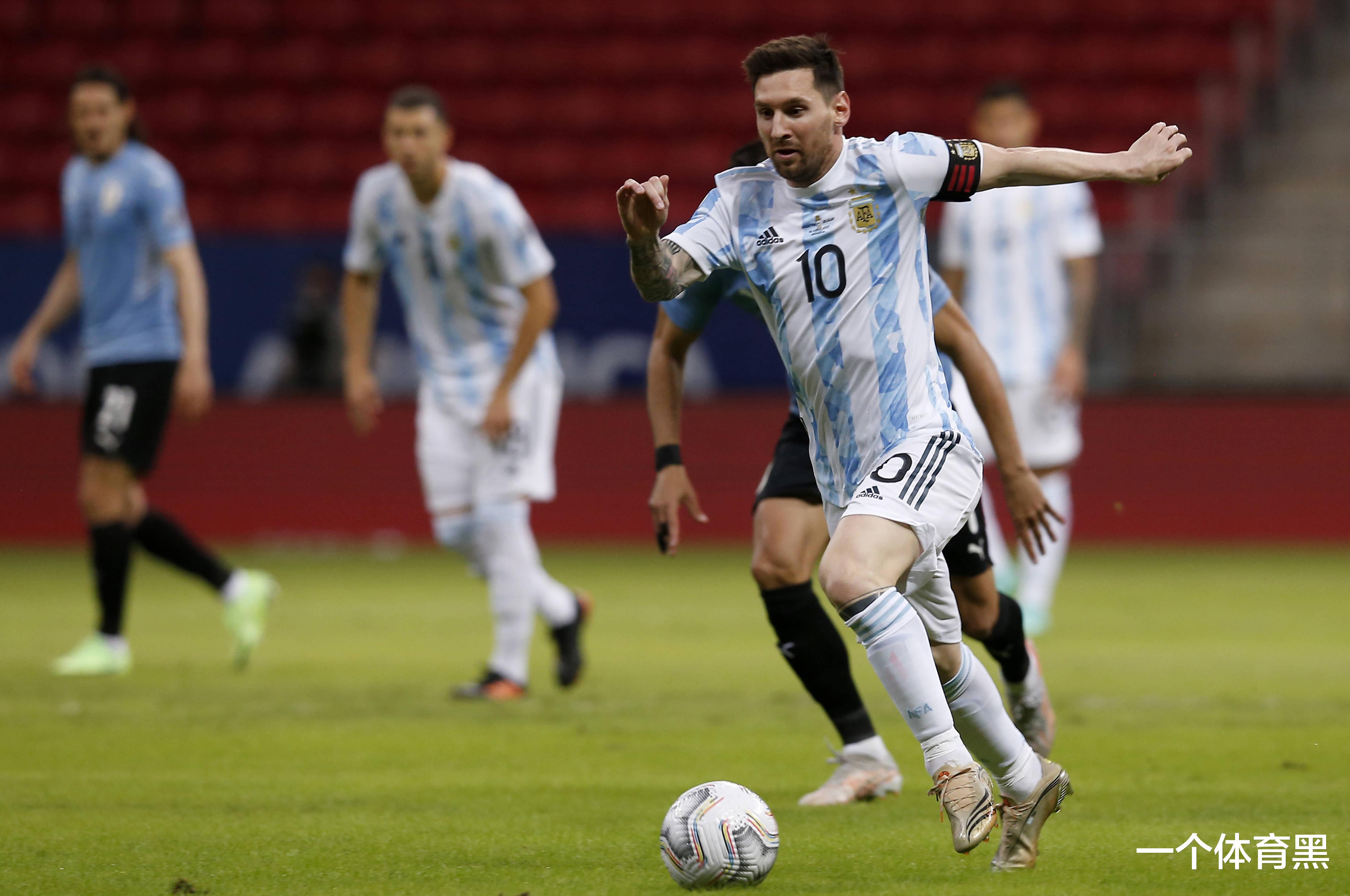 南美预选赛前瞻：巴黎总监不满梅西回阿根廷，球王计划出战一场半