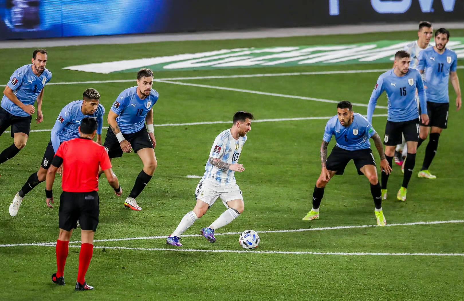 世预赛乌拉圭vs阿根廷‍‍：乌拉圭出线成疑阿根廷派小将迎战送分？(3)