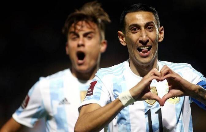 阿根廷1-0客胜，天使打入神仙球！他要感谢迪巴拉，也要感谢波帅(2)