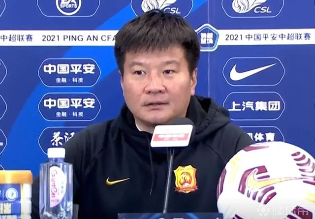 李章洙继任深圳主教练？武汉五轮不胜被保级，青岛队还能保级吗？(8)