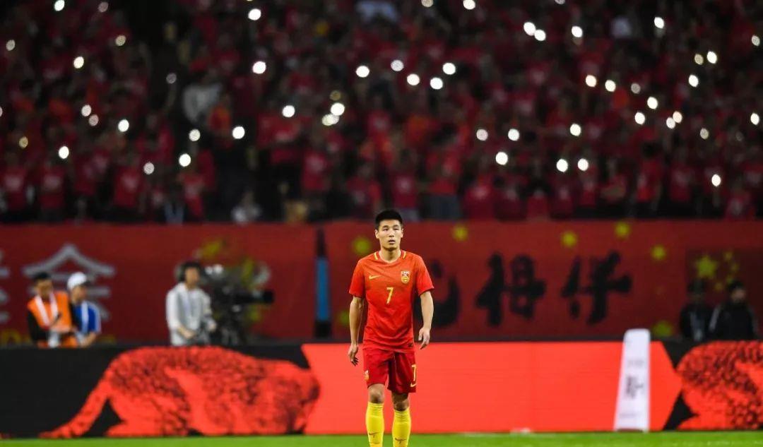 中国世界第一人口大国，其中不缺乏足球巨星，其中顶尖球星又是谁(2)