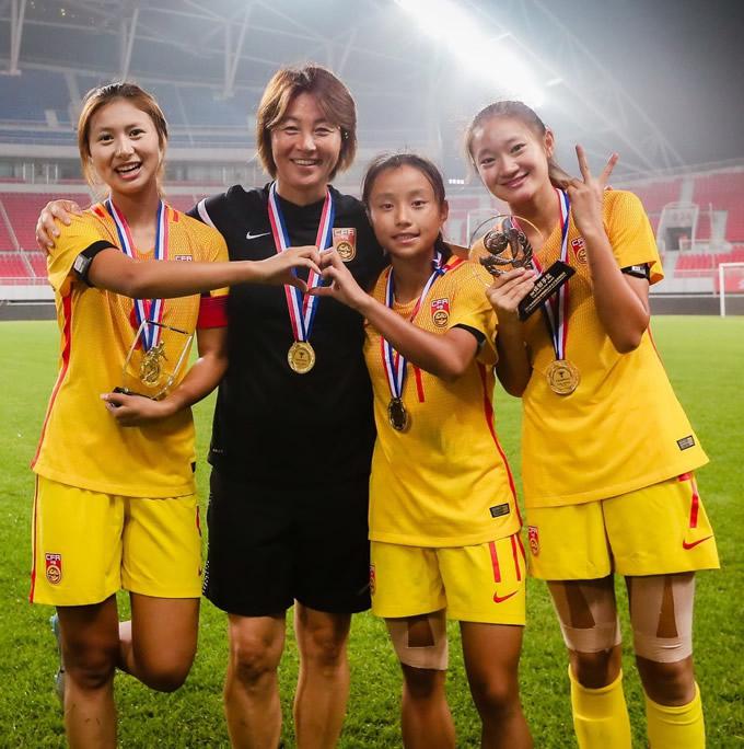 意外亮点：天才“跳级生”首次代表中国女足出征亚洲杯，曾发誓超越孙雯(3)