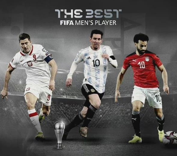 莱万蝉联FIFA足球先生！梅罗入选最佳阵容，C罗获得FIFA特别奖(2)