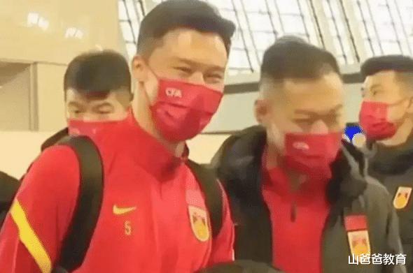 中国男足输越南引热议，网友提议将足球纳入高考，官方给出了回应(3)