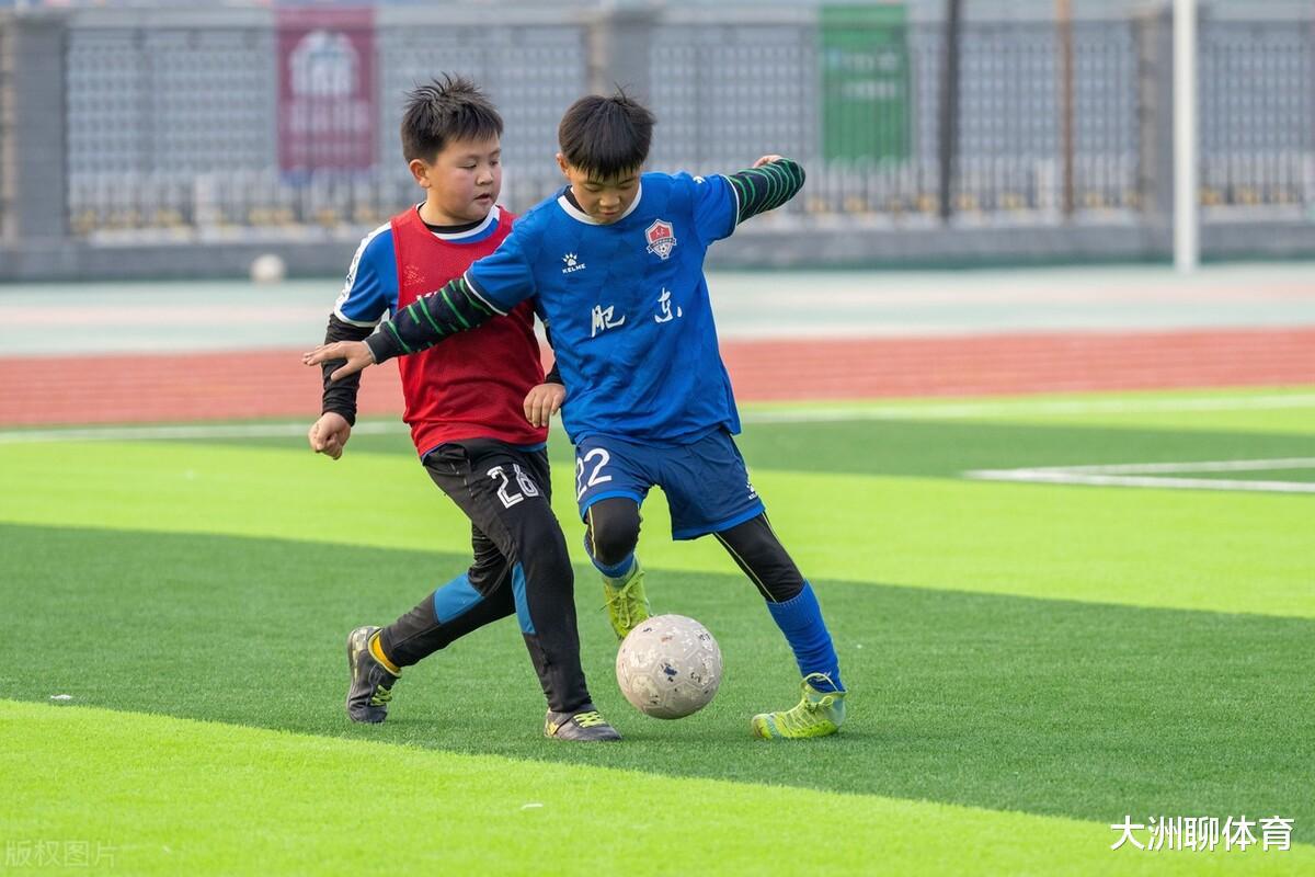 郑州足球迈出“快进的一步”！中国足协、中国女足将成大受益者(2)