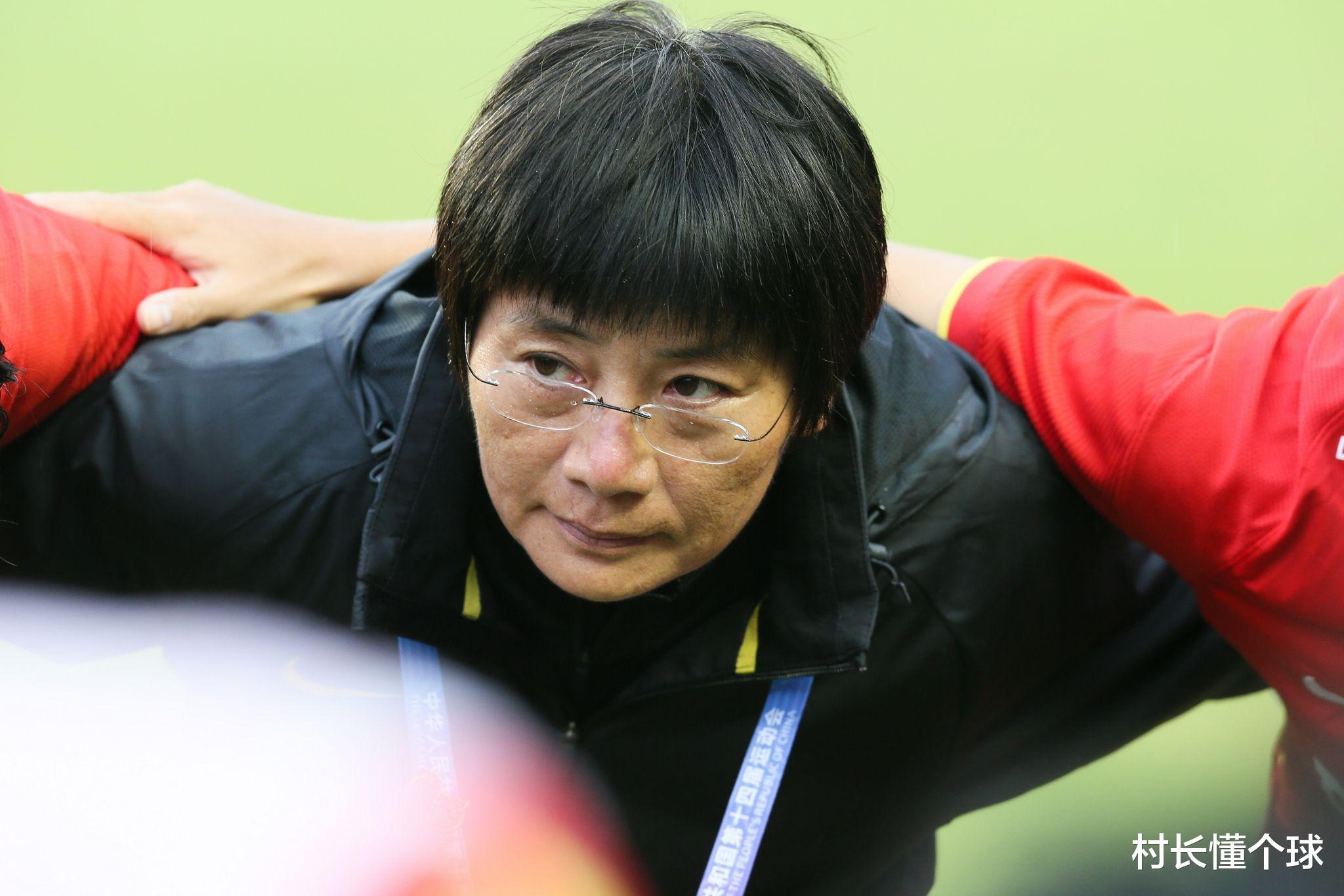 中国女足两员大将言论不当，引球迷怒批，教练该出手了(6)