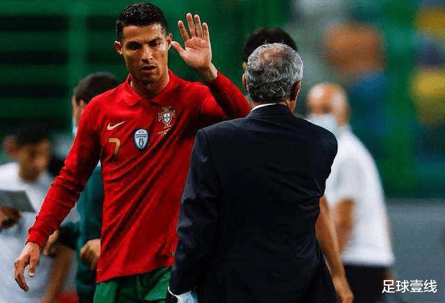 C罗天神下凡锁胜局，另一人却无比尴尬，葡萄牙世界杯前景危矣(5)