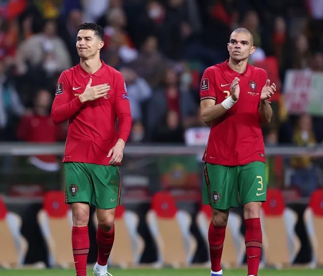 葡萄牙2-0挖出最强中卫！39岁巨星稳如磐石，神级表现令曼联眼馋(1)