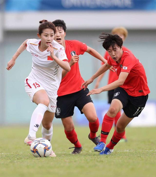 最美足球少女熊熙，22岁退役，真实原因令人唏嘘不已(6)