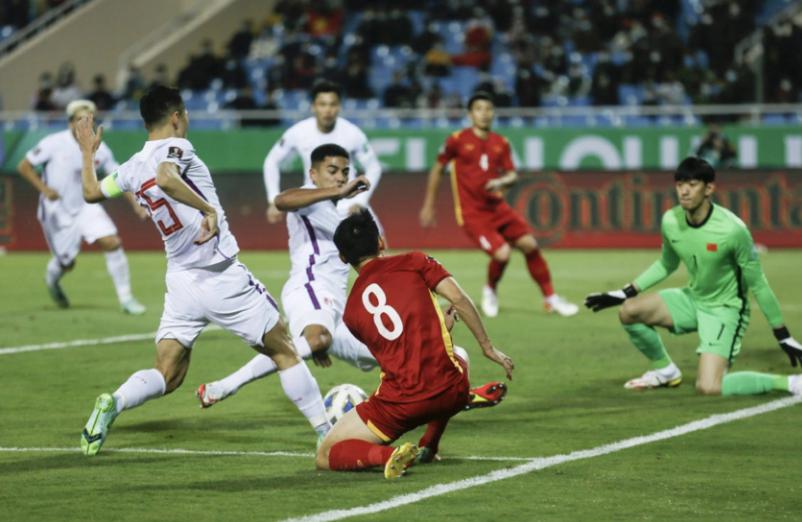 越南U16逼平多特，国足U23却又输了，差距已一目了然！(3)