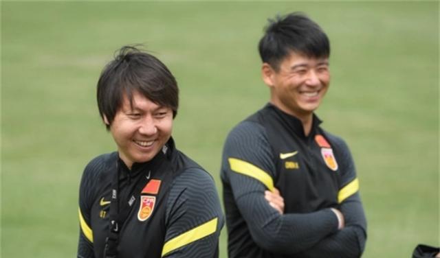 作为中国足坛之中最为惊艳足球运动员，还记得他们的风采吗？(4)