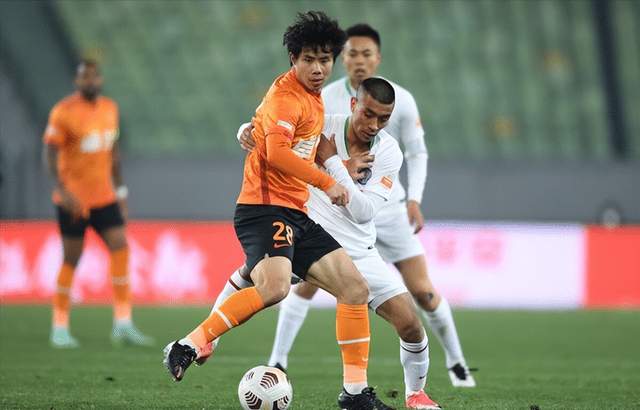 国足队长蒿俊闵成为最难的球员！新赛季下家不明 可能就此退役