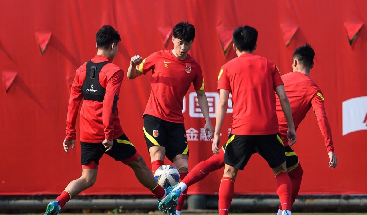 国足失亚洲杯主场优势，中国足球复兴之路受阻前景黯淡无比(2)