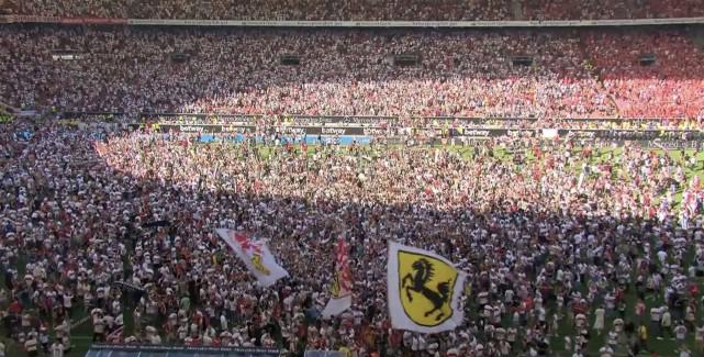 酸了！日本国脚补时绝杀，助前德甲冠军压哨保级！6万人涌入球场庆祝(3)