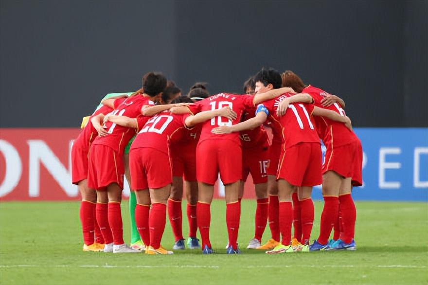 中国足球最该学习！美国巴西澳大利亚挪威新西兰男女国足同工同酬(3)