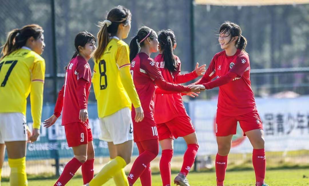 陈婉婷接手江苏女足时，有17名国字号经历的球员，本身实力相当强(4)
