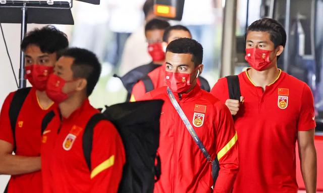 权威媒体列出中国足协3大罪状！输越南将成常态，除重庆外还有球队解散(4)