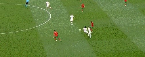 【欧国联】C罗造首球+双响+进球无效 葡萄牙4比0胜(12)