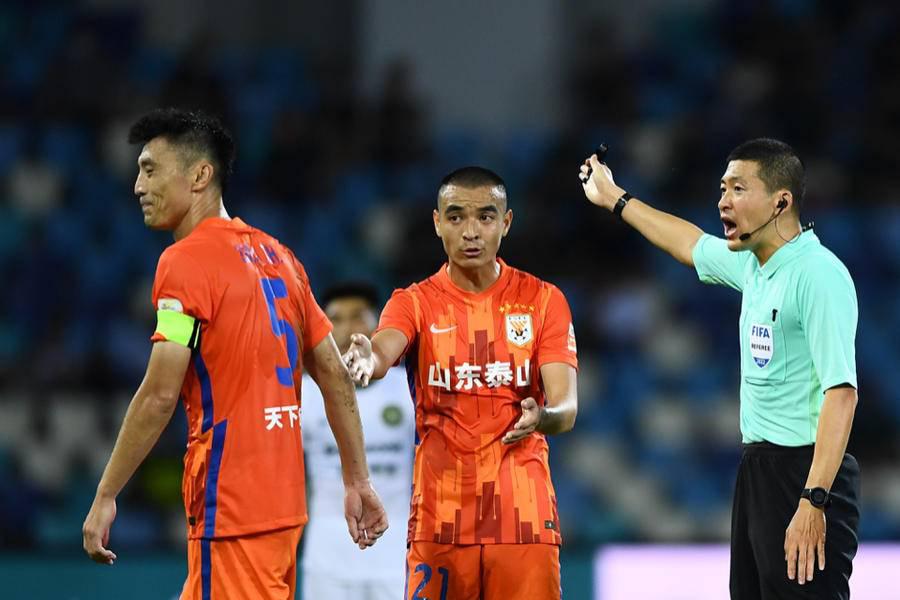 媒体说郑铮丢了中国足球的脸，待足协处罚后，他们又说郑铮太冤了(1)