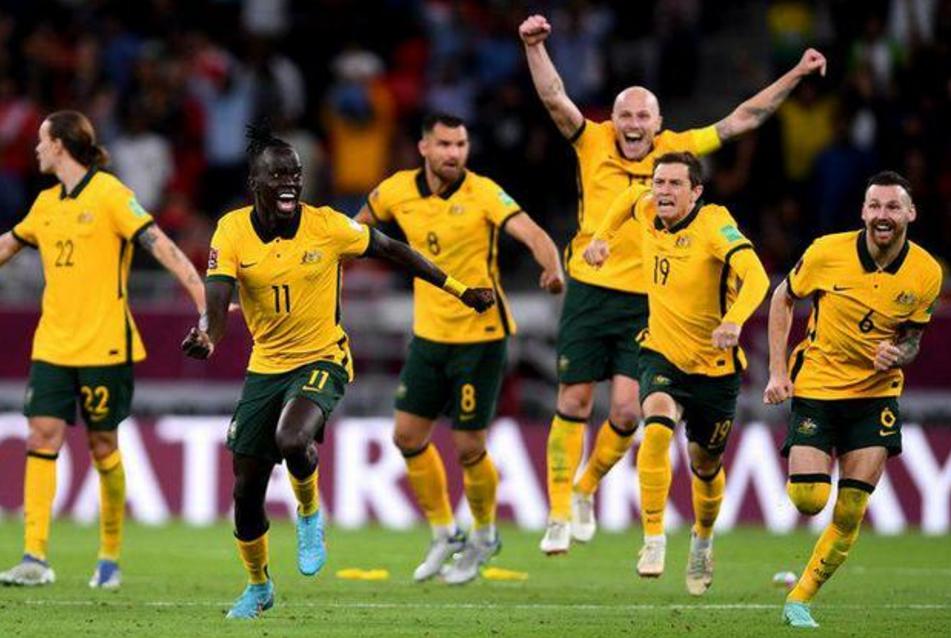 0-2到5-4！亚洲足球创纪录，搅局世界杯，澳大利亚拒绝追随国足(1)