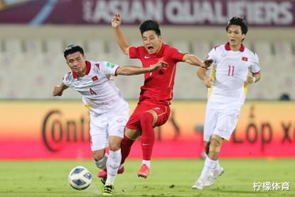就压着打，谢晖找准中国足球命脉，中国球员应该为此反思(7)