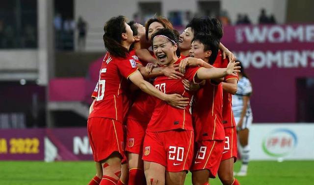 欧美多国男女足国家队已同工同酬，但中国成绩与薪酬却呈巨大反比(4)