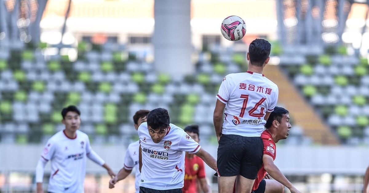 中甲-新疆2-1逆转上海嘉定取第2胜，四川2-0黑龙江暂登榜首(2)