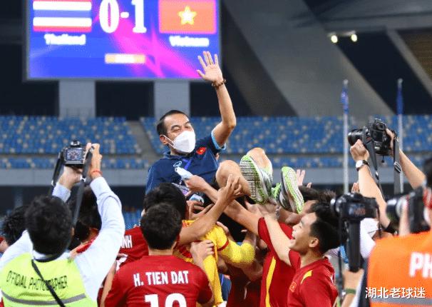 比中国足协更离谱！越南将组U23队参加顶级联赛，或有赞助商投资(5)