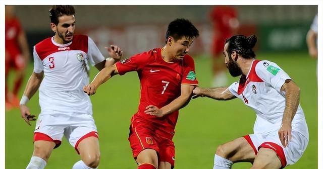 国足输球就算了连乌龙的难度都提高了(2)