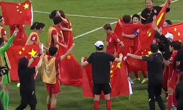 中国足球还需要更多的鼓励(3)