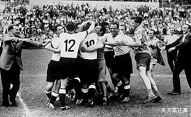 1954年世界杯匈牙利虽然令人惋惜，但有一个数据他们是持续下滑的(2)