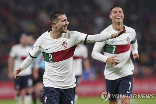 【本托号世界杯对手】葡萄牙在国家联赛4-0轻取捷克(1)