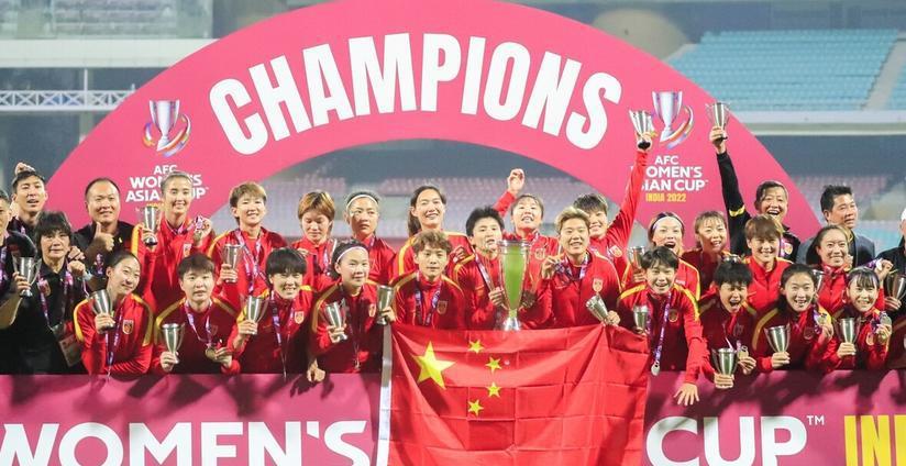 恭喜中国女足，留洋第11人创历史，冠军班底获认可，2大金球扛旗