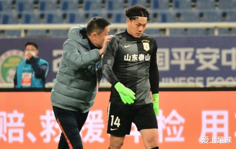 中国足协给欠薪俱乐部和王大雷都下了罚单，但靠这操作挽回不了中超的形象(3)