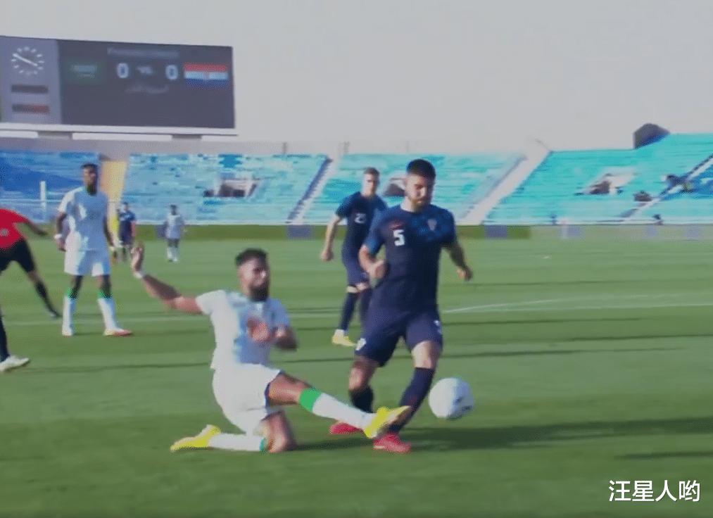 0-1！FIFA第12罕见低迷，险遭沙特队击溃，莫德里奇成“救世主”(2)